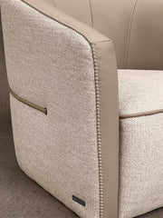 Lady Sharon Lounge Chair