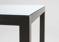 Cubo dining table