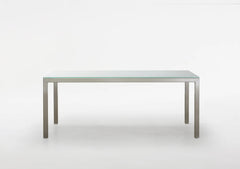 Cubo dining table