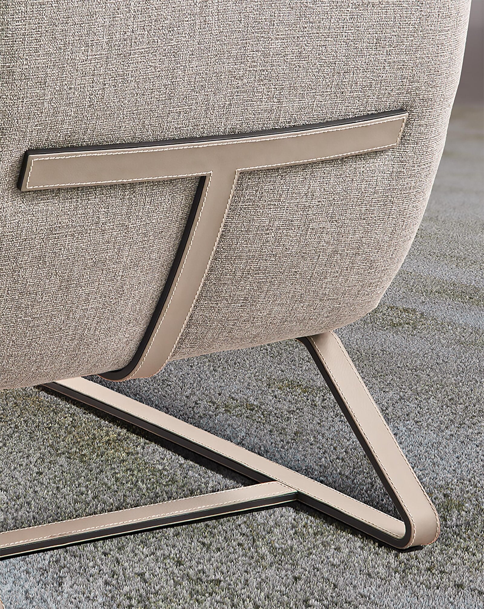Fifty Lounge Chair