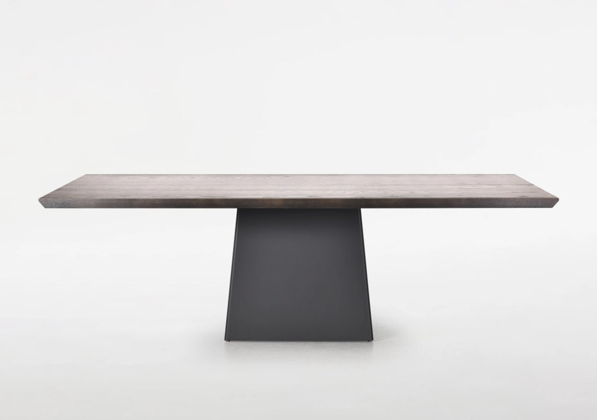 Sculpture Dining Table