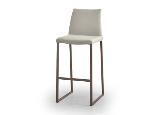 Curvo barstool and counterstool