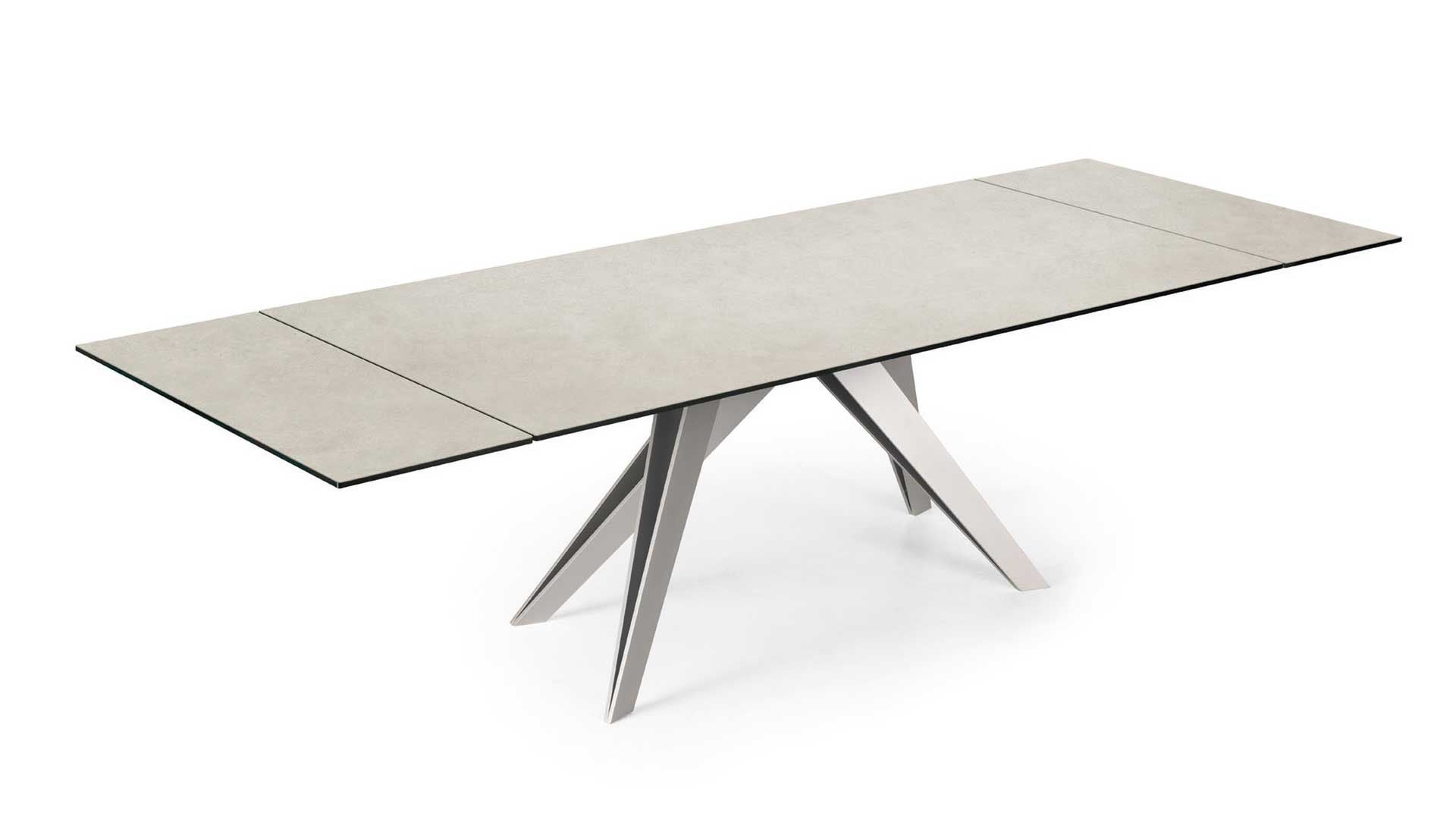 Somnia Dining Table